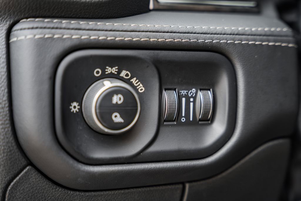 Used 2025 RAM 1500 Limited image 56