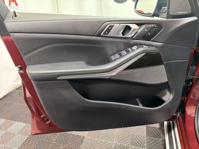 Used 2024 BMW X7 xDrive40i AWD/4WD image 23