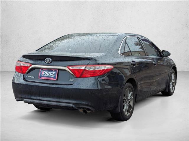 Used 2015 Toyota Camry SE w/ Moonroof Package FWD image 5