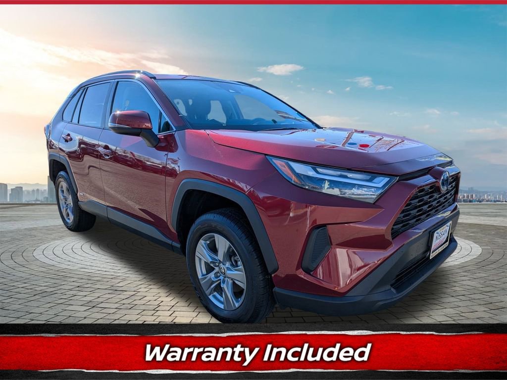 Used 2022 Toyota RAV4 XLE w/ Convenience Package image 1