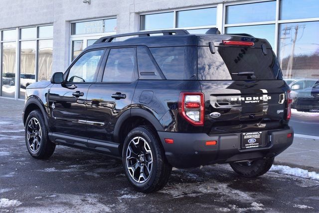 New 2025 Ford Bronco Sport Outer Banks image 4
