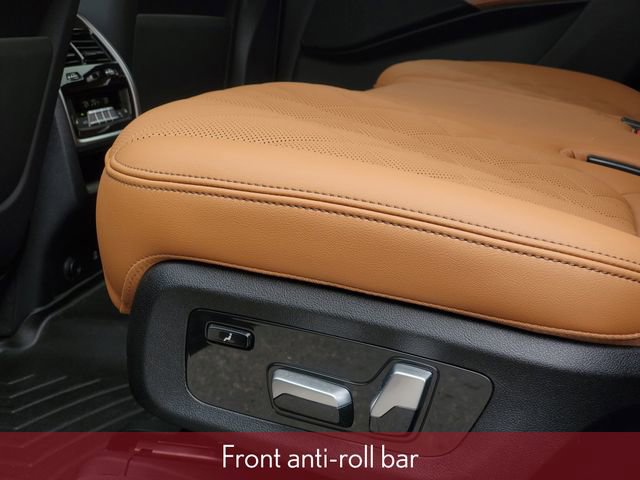 Used 2024 BMW X7 xDrive40i w/ Climate Comfort Package image 41