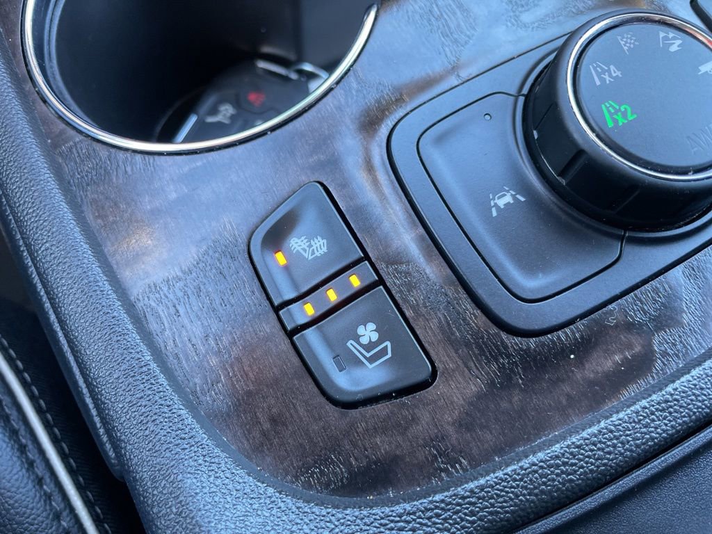 Used 2023 GMC Acadia Denali w/ Denali Ultimate Package image 14