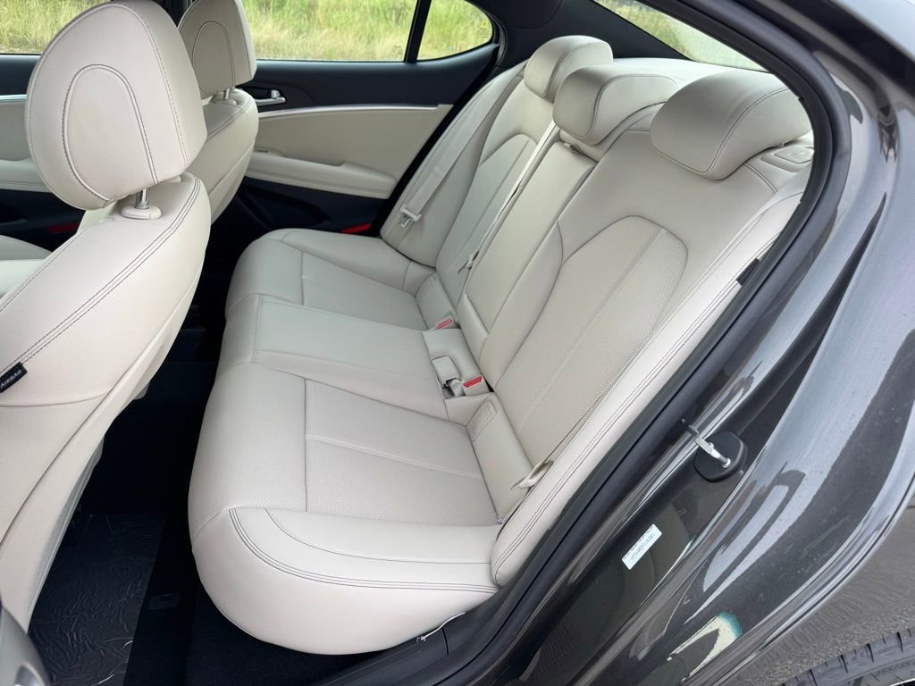 Used 2026 Genesis G70 2.5T RWD image 18