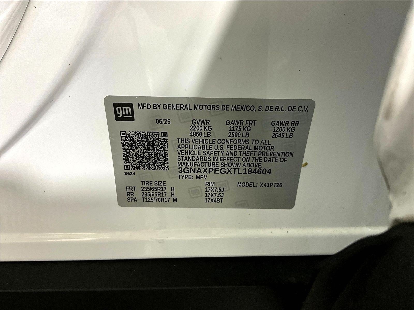 Used 2026 Chevrolet Equinox LT AWD/4WD image 19