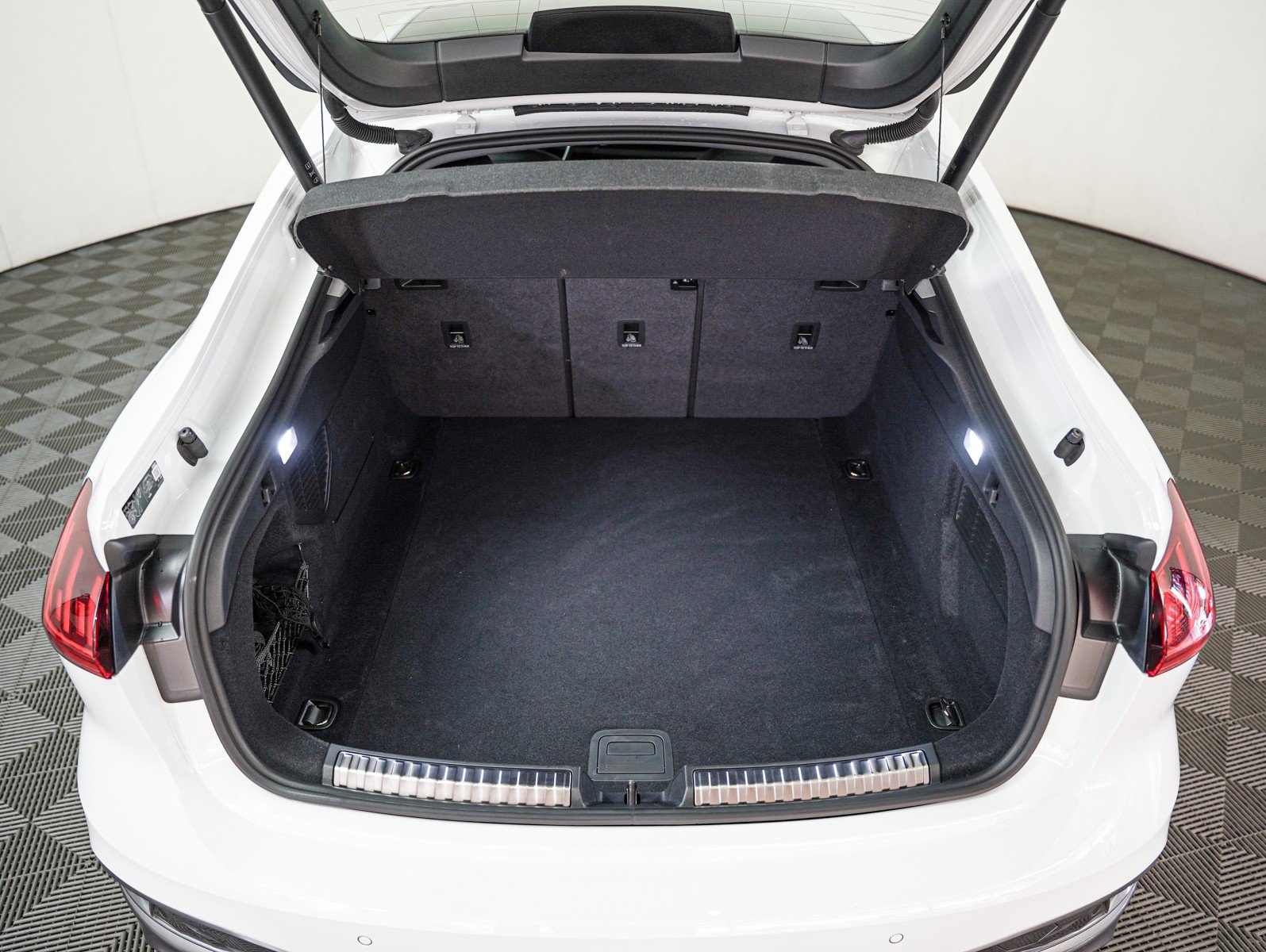 Certified 2025 Audi A5 2.0T Premium w/ Convenience Package image 8