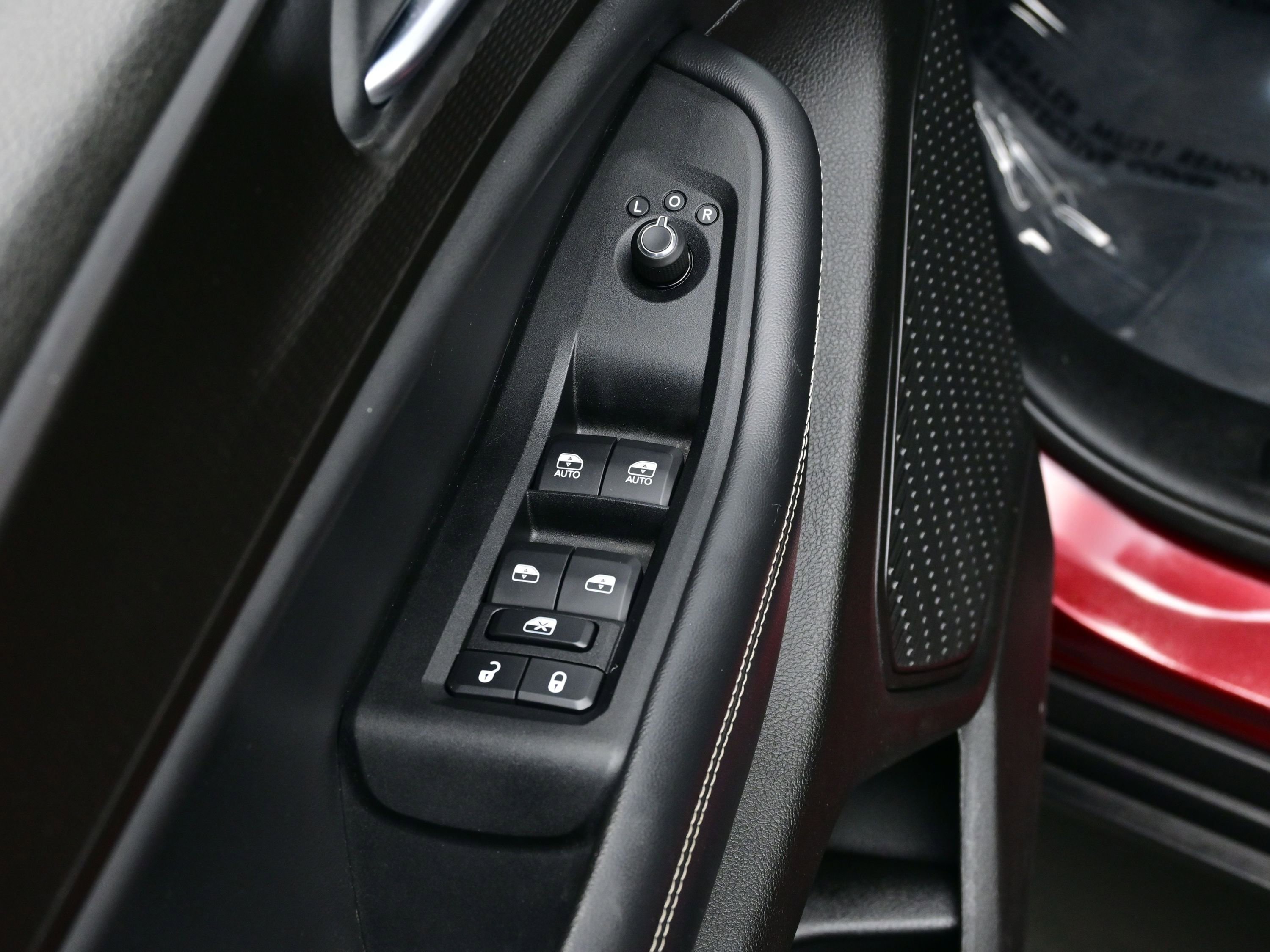 Used 2023 Jeep Grand Cherokee L Laredo image 11