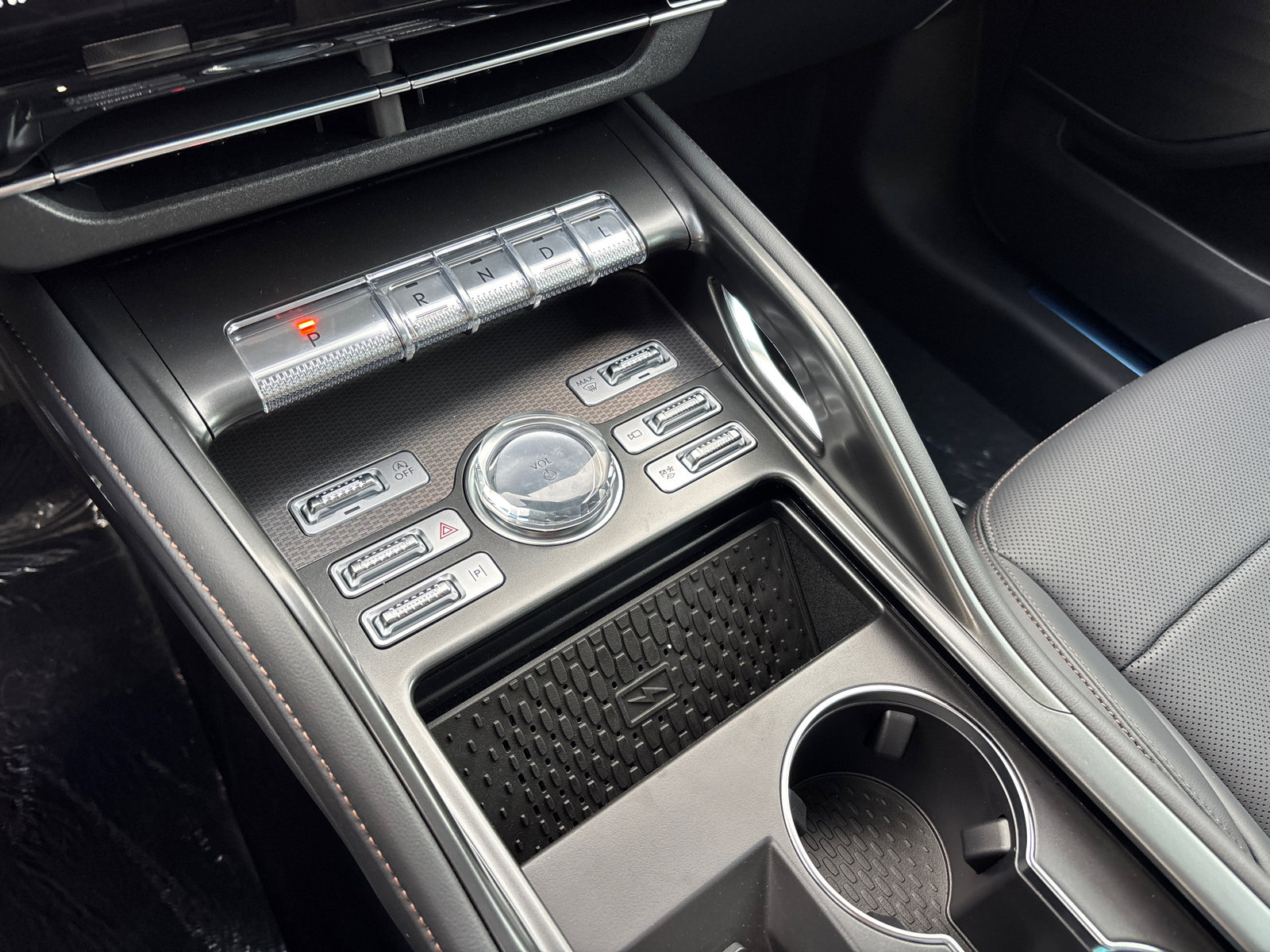 New 2026 Lincoln Nautilus Premier w/ Equipment Group 102A image 24