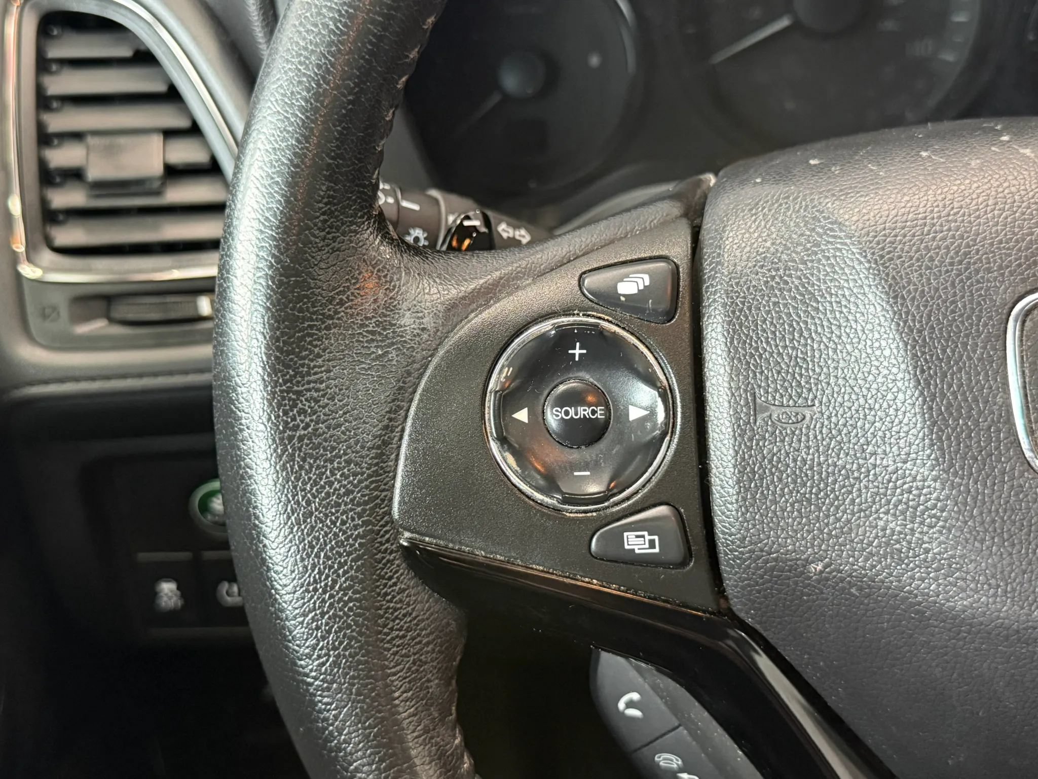 Used 2016 Honda HR-V EX-L image 12