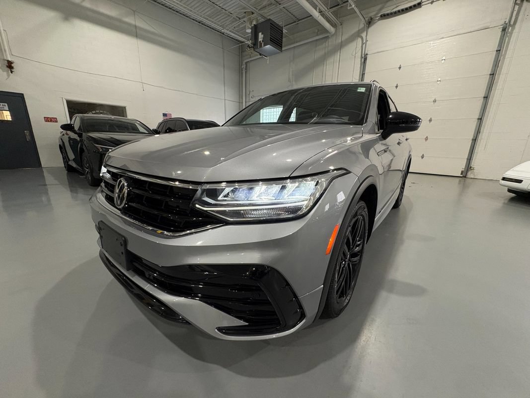 Used 2022 Volkswagen Tiguan SE R-Line AWD/4WD image 54