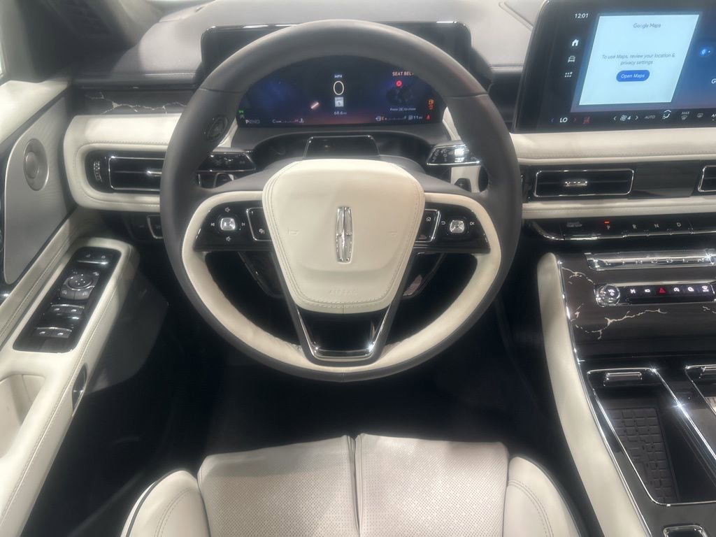 New 2025 Lincoln Aviator Black Label w/ Black Label Special Edition image 10