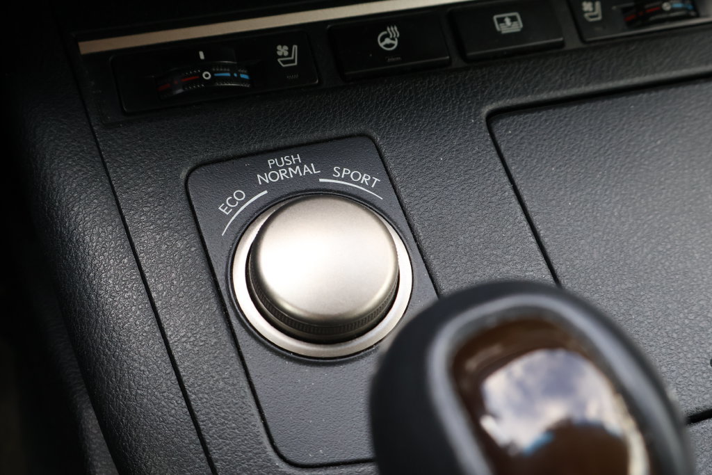 Used 2014 Lexus ES 350 w/ Ultra Luxury Package FWD image 28