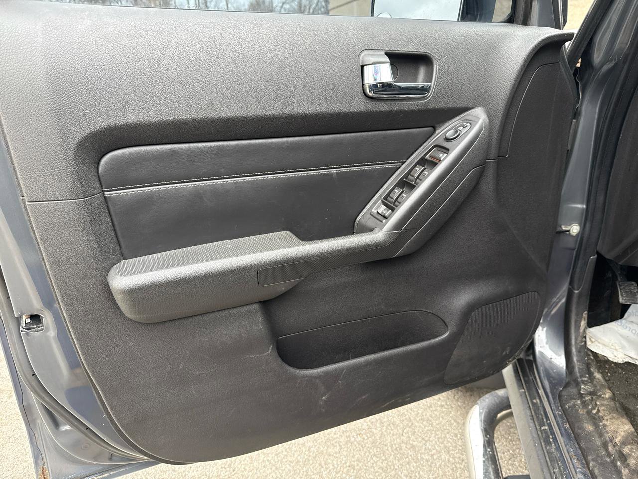 Used 2008 HUMMER H3 Alpha image 9