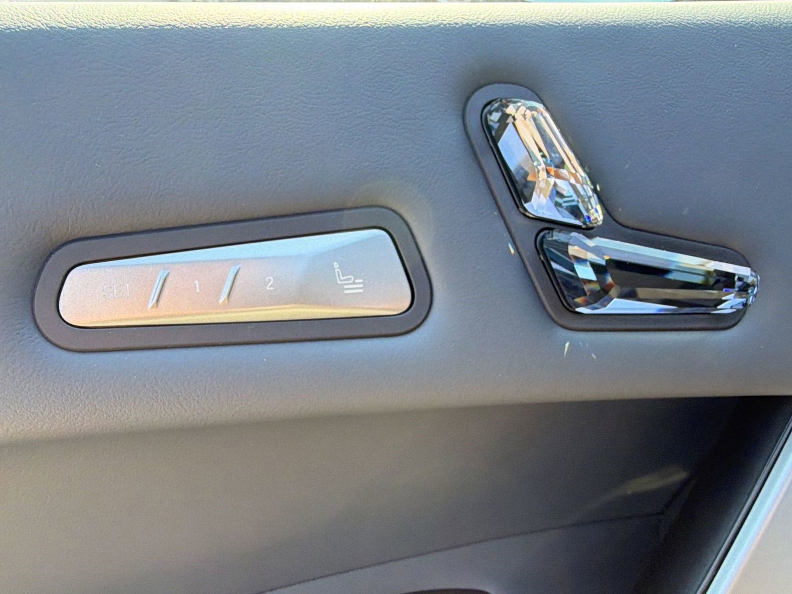 New 2026 BMW iX M70 image 23