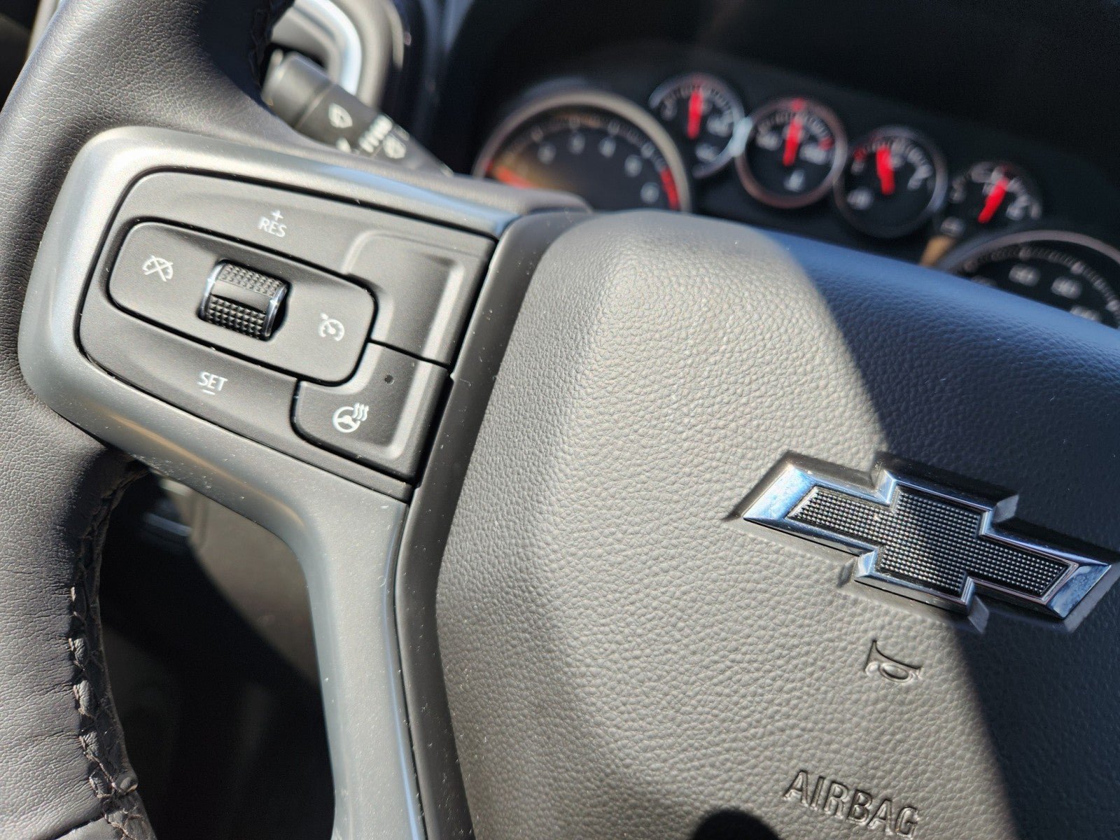 Used 2022 Chevrolet Silverado 1500 RST AWD/4WD image 38