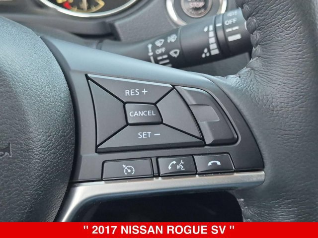 Used 2017 Nissan Rogue SV AWD/4WD image 20