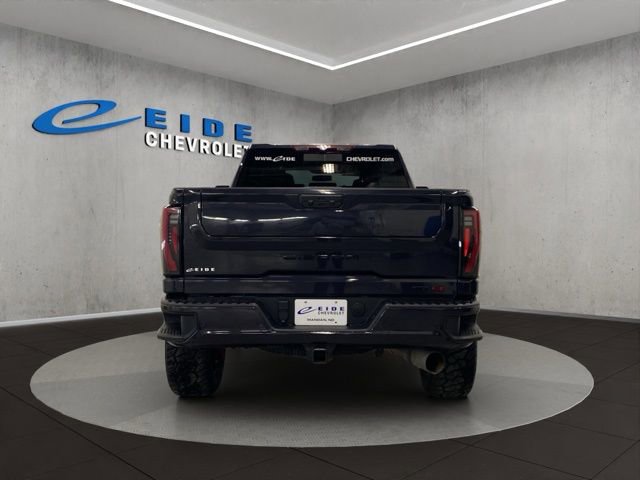 Used 2024 GMC Sierra 2500 AT4 w/ AT4 Preferred Package AWD/4WD image 6
