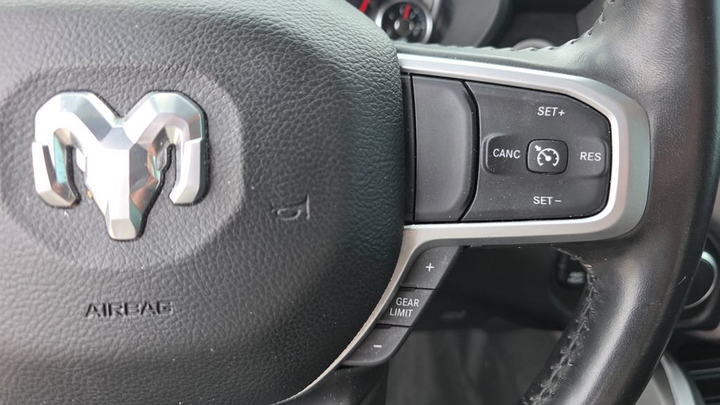 Used 2022 RAM 1500 Big Horn AWD/4WD image 15