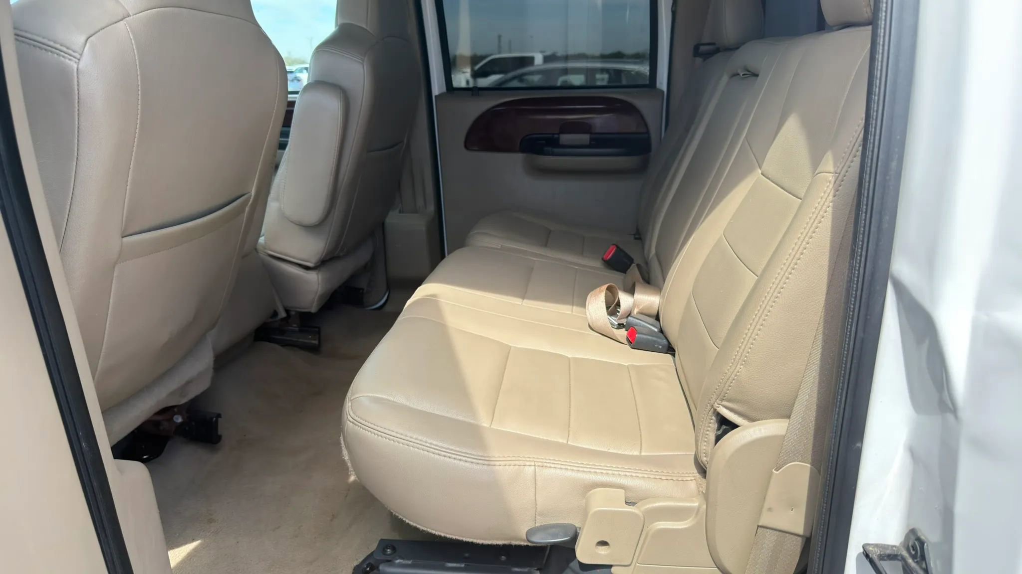 Used 2007 Ford F250 Lariat image 16