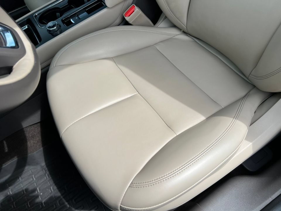 Used 2021 Lincoln Corsair AWD image 11