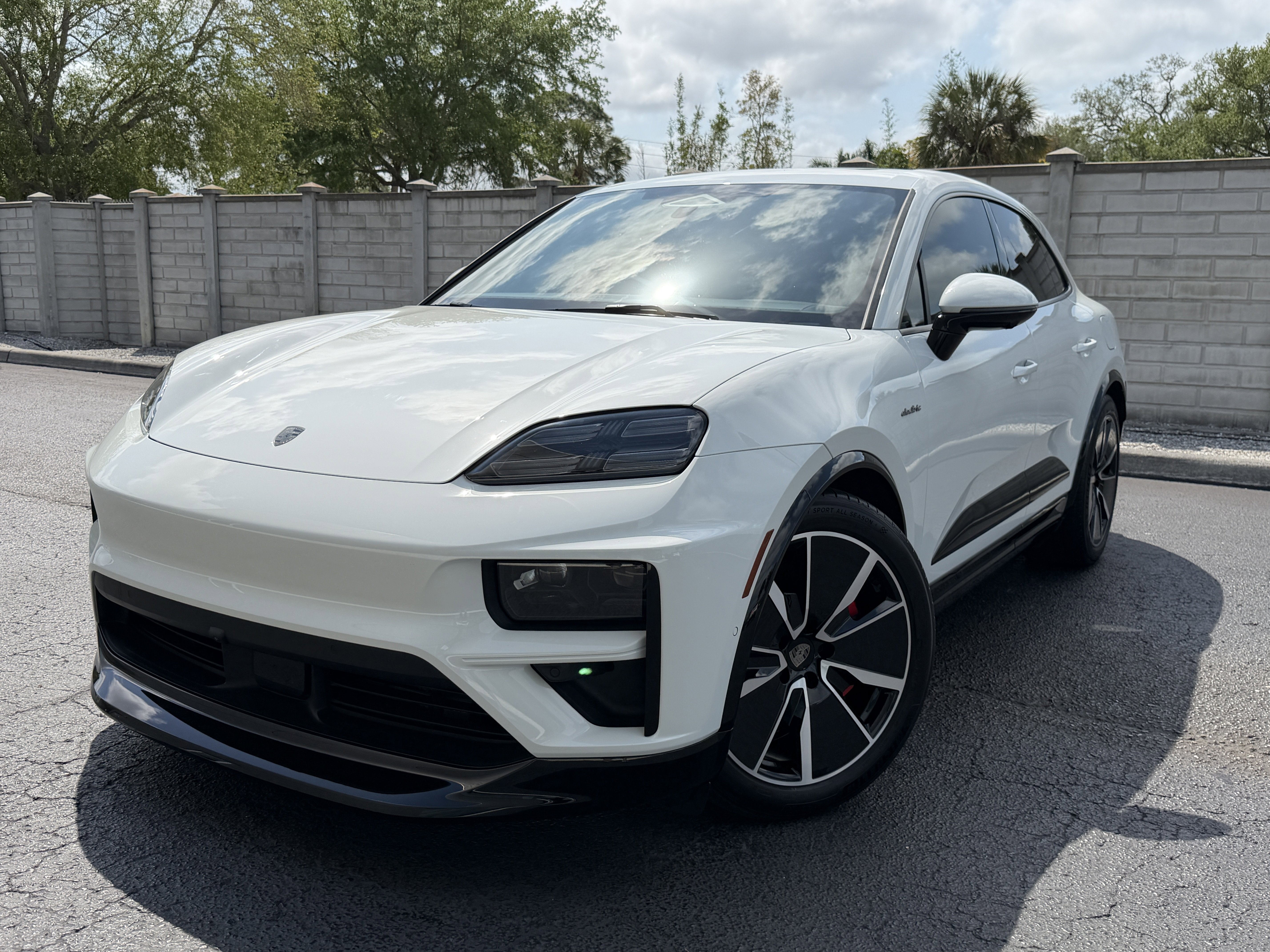 Certified 2024 Porsche Macan Turbo Electric image 1