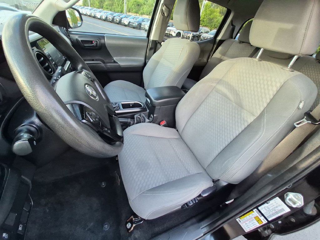 Used 2022 Toyota Tacoma SR AWD/4WD image 11
