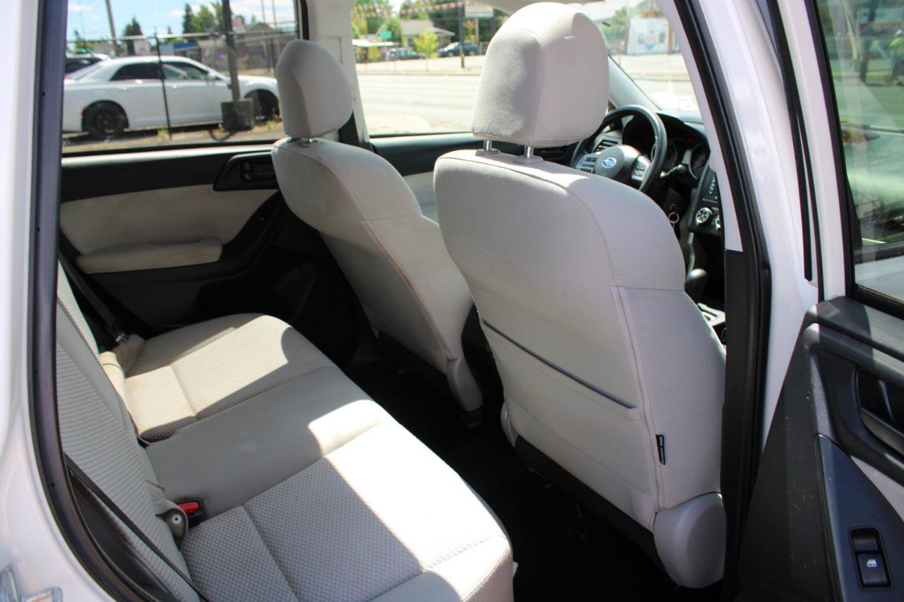 Used 2015 Subaru Forester 2.5i Premium w/ All-Weather Package AWD/4WD image 14