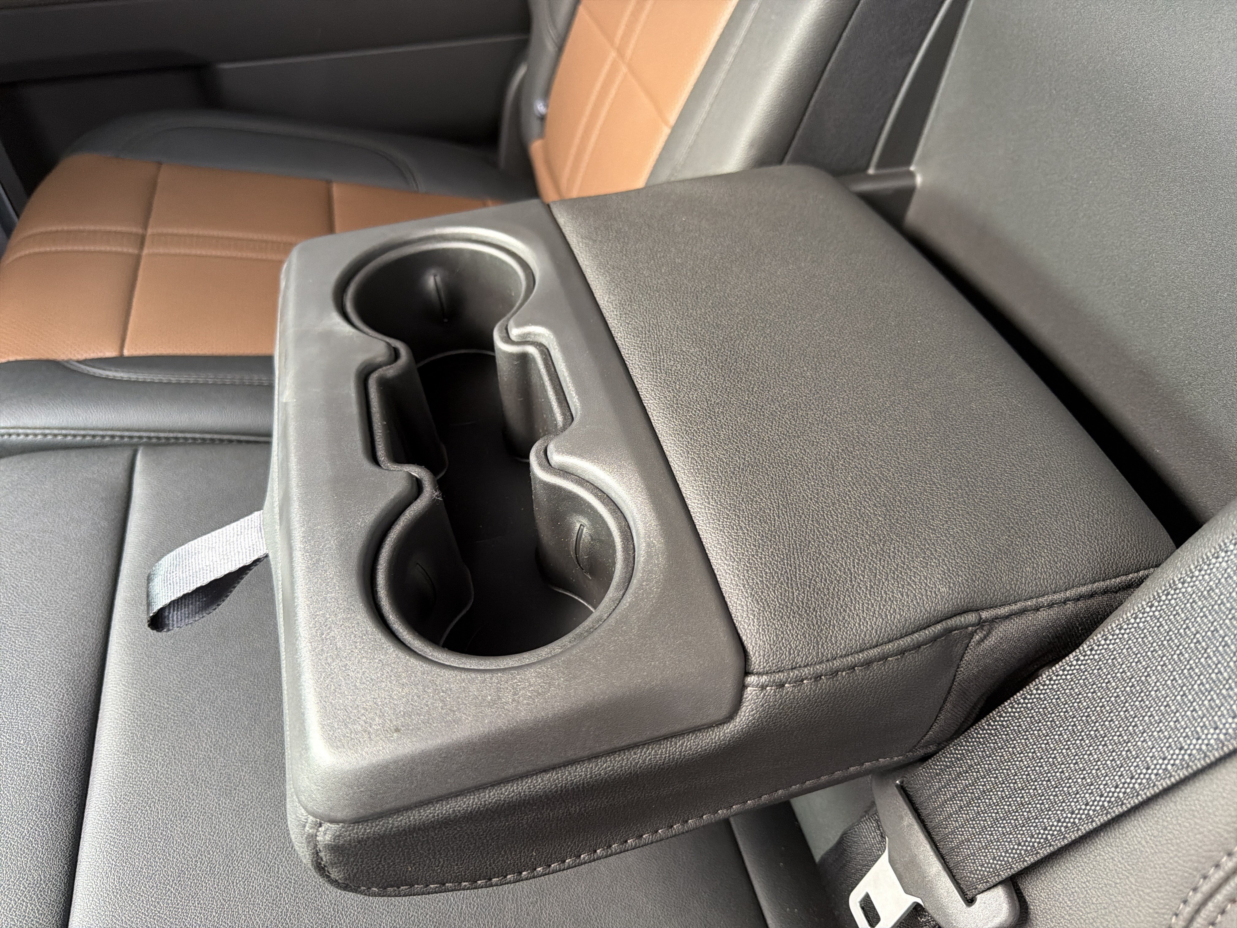Used 2026 Chevrolet Silverado 3500 High Country w/ High Country Premium Package AWD/4WD image 11