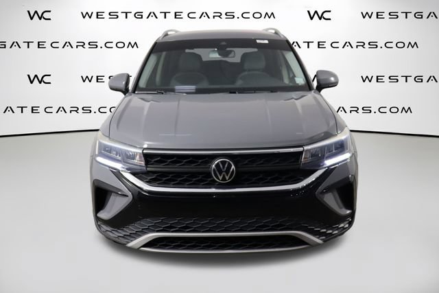 Used 2022 Volkswagen Taos SE w/ IQ.Drive SE Package FWD image 2
