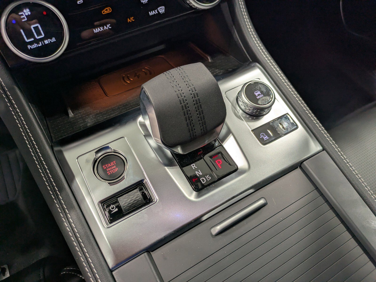 New 2026 Jaguar F-PACE R-Dynamic S image 18