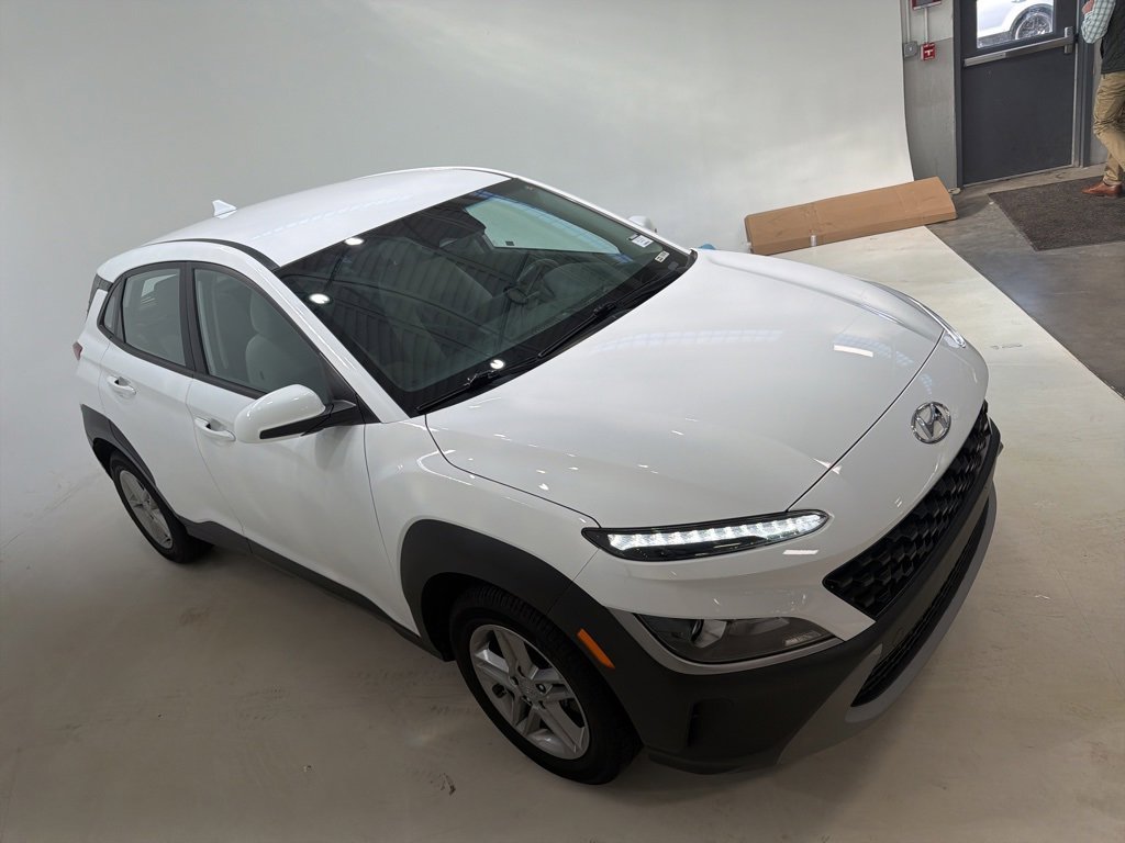 Used 2022 Hyundai Kona SE image 30