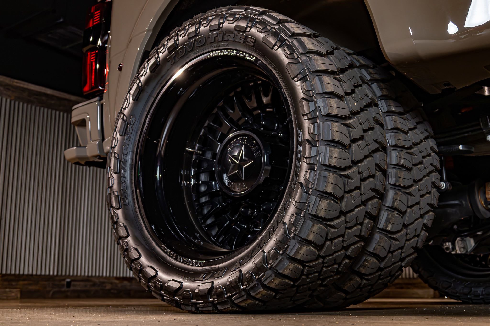 Used 2026 Ford F450 King Ranch w/ Chrome Package image 15