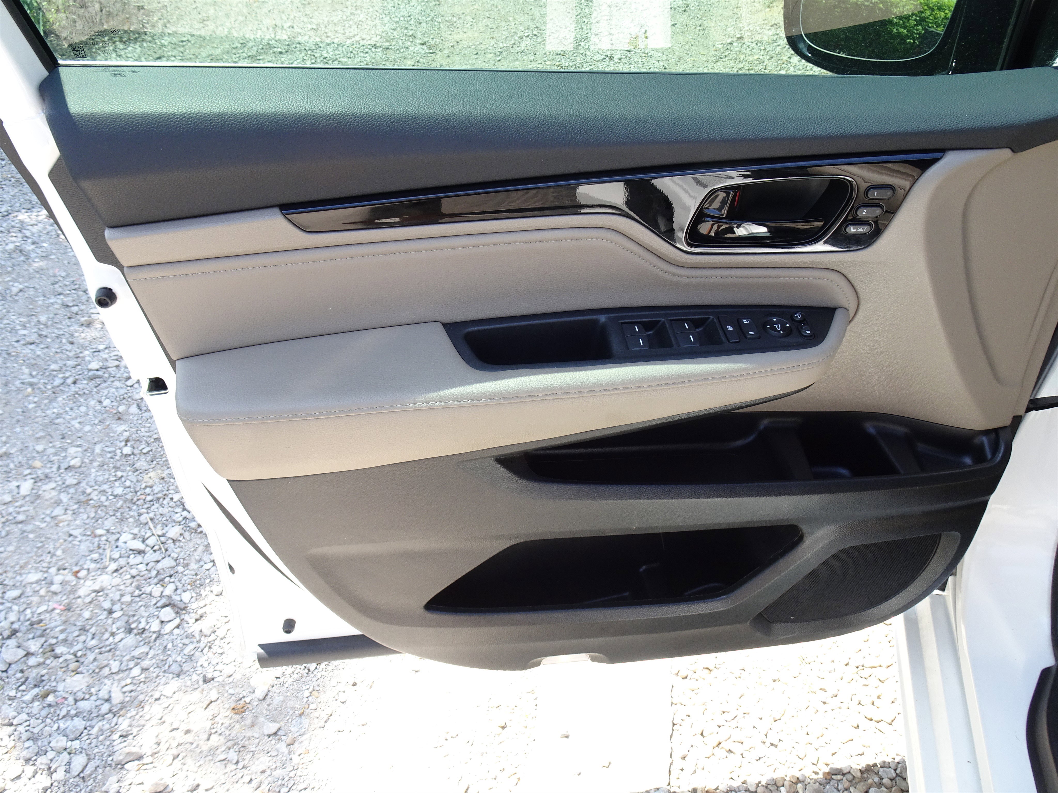 Used 2023 Honda Odyssey Elite image 16