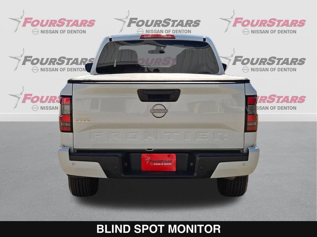 Used 2025 Nissan Frontier SV RWD image 5