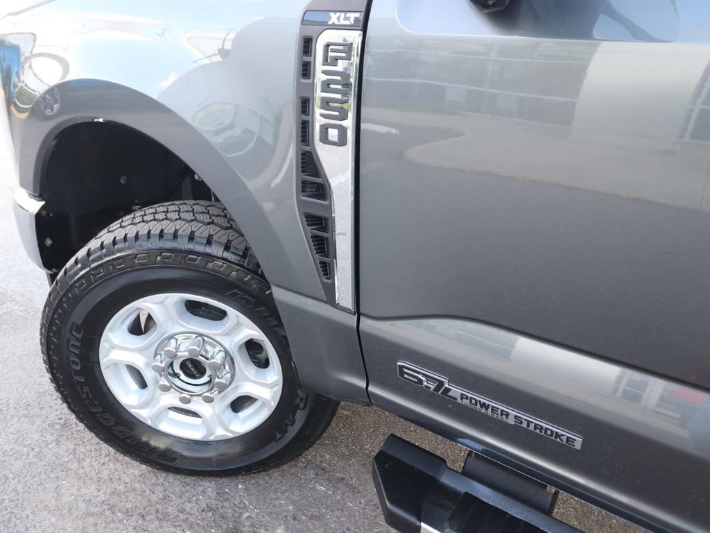 New 2026 Ford F250 XLT w/ XLT Premium Package image 4