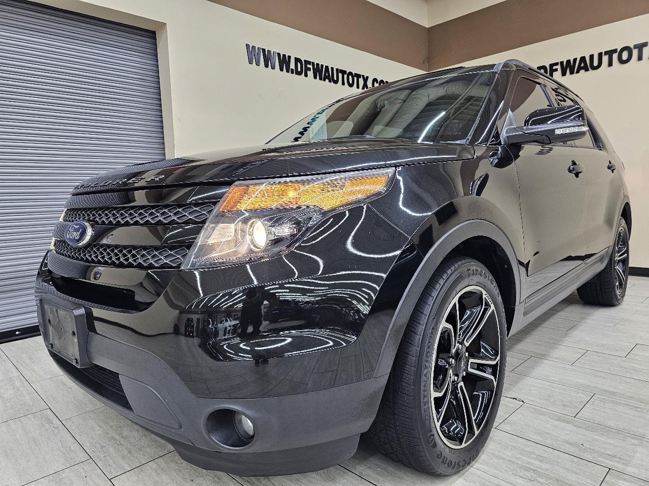 Used 2015 Ford Explorer Sport w/ Equipment Group 401A AWD/4WD image 2
