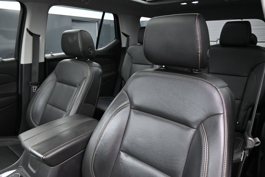 Used 2019 Chevrolet Traverse Premier w/ Redline Edition FWD image 13