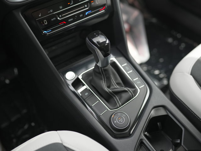 New 2025 Volkswagen Taos SE AWD/4WD image 14