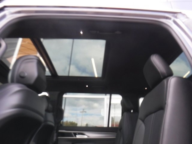 New 2025 Jeep Wagoneer Series II image 14