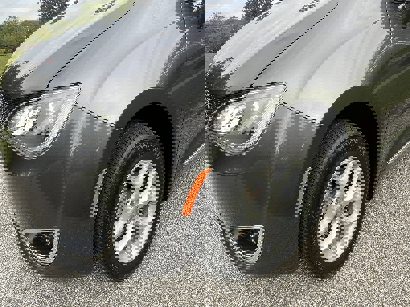 Used 2017 Chrysler Pacifica Touring-L w/ Tire & Wheel Group image 94