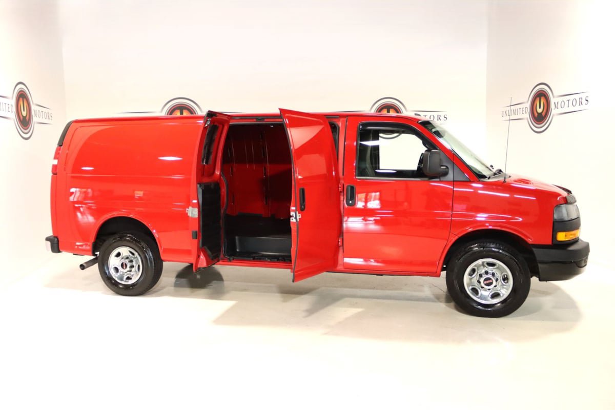 Used 2023 GMC Savana 3500 Extended w/ Driver Convenience Package RWD image 26