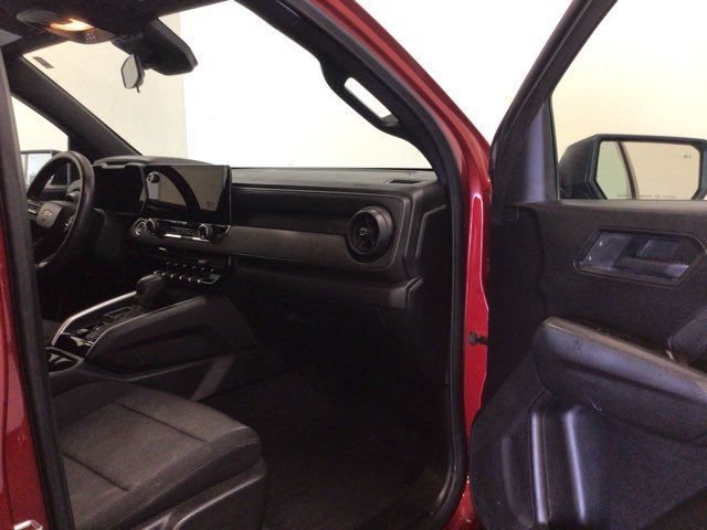Used 2026 Chevrolet Colorado W/T w/ WT Custom Package RWD image 13
