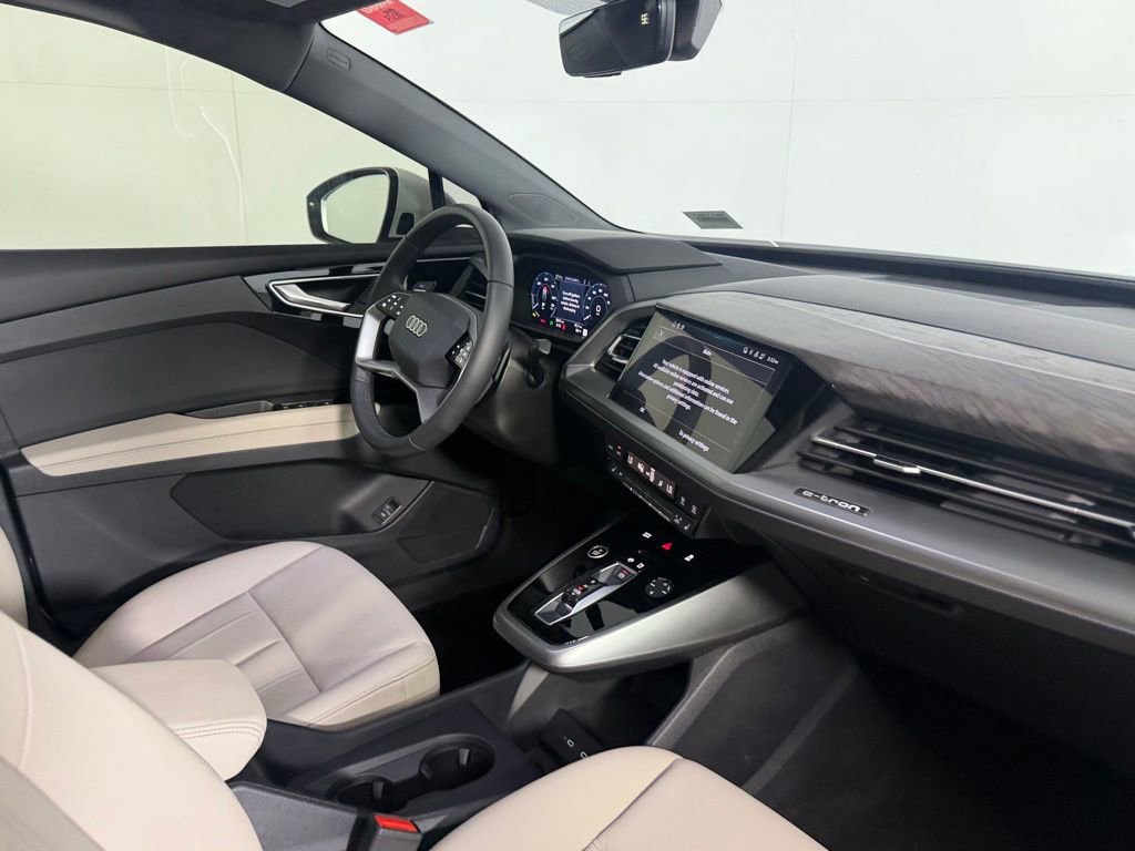 Used 2025 Audi Q4 e-tron Premium w/ Convenience Package RWD image 35