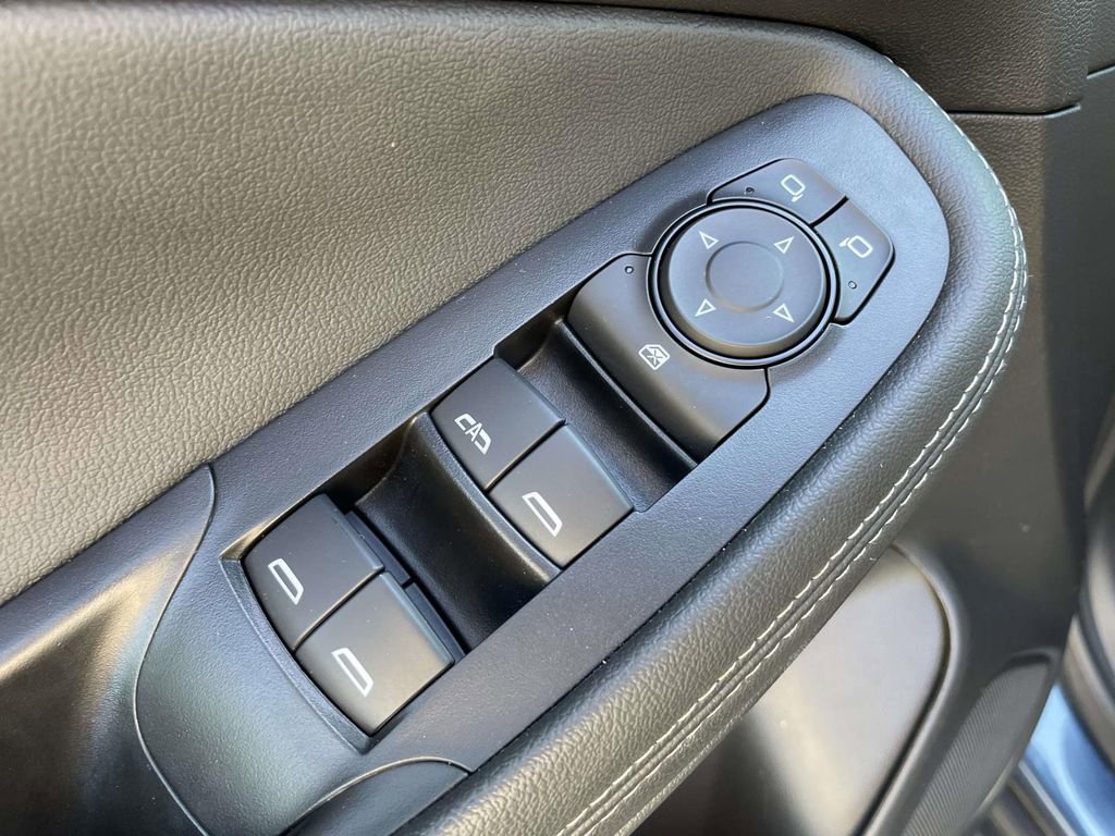 Used 2024 Buick Encore GX Preferred FWD image 17
