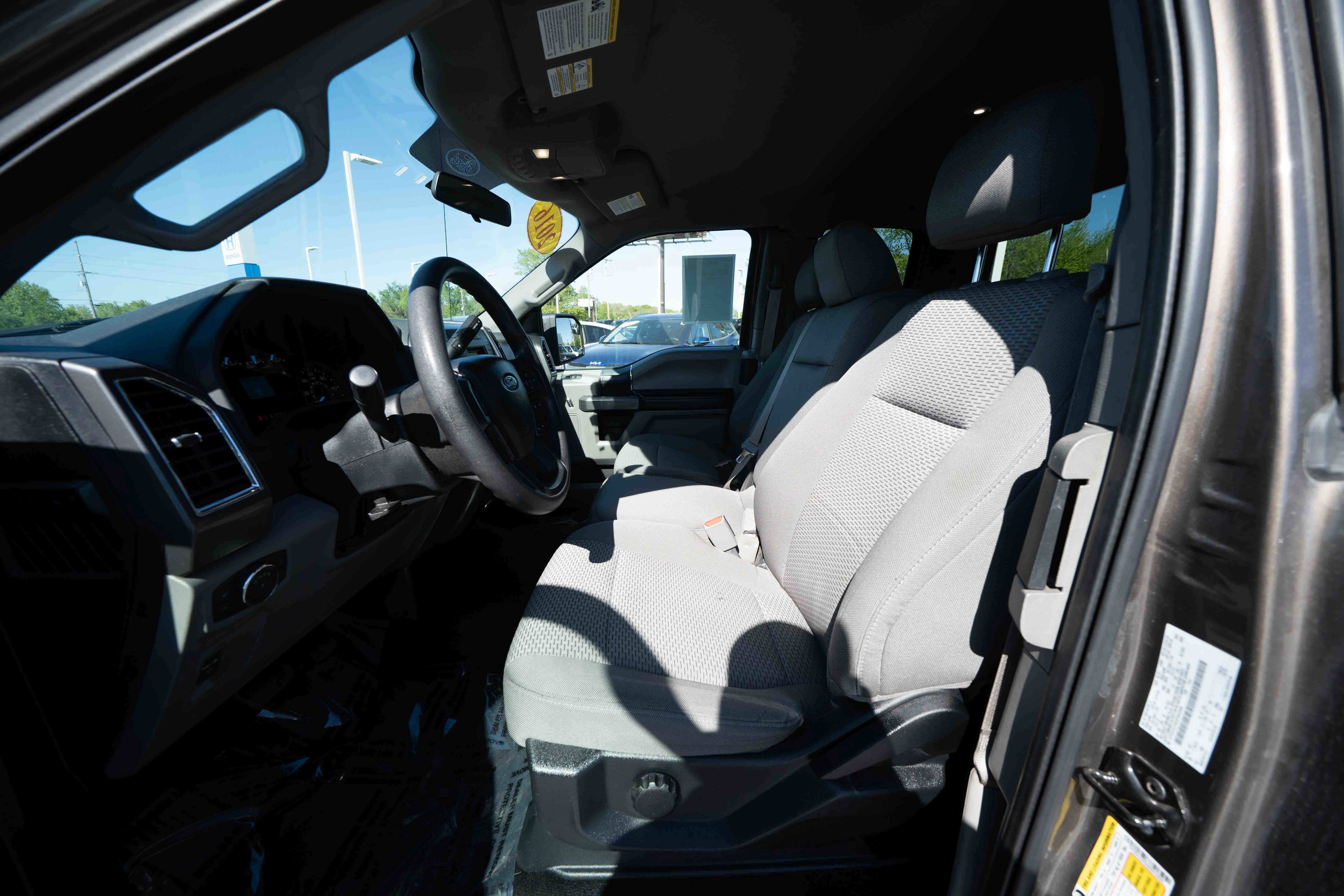 Used 2016 Ford F150 XLT RWD image 9