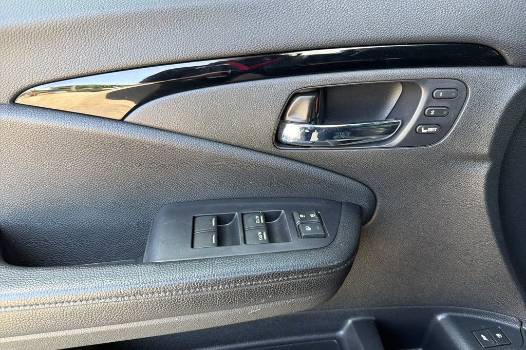 Certified 2019 Honda Passport Touring image 11