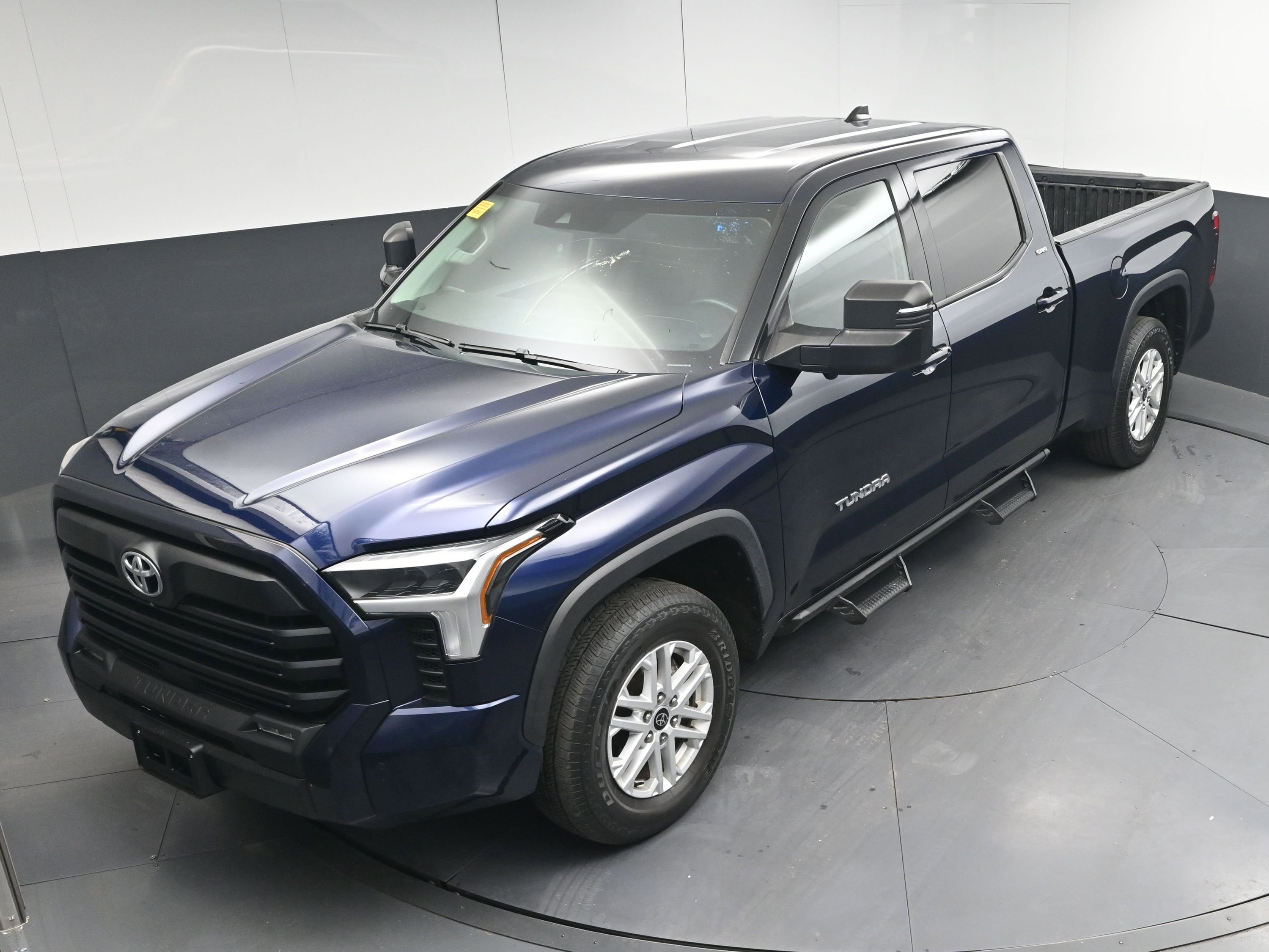 Used 2023 Toyota Tundra SR5 w/ SR5 Premium Package image 34