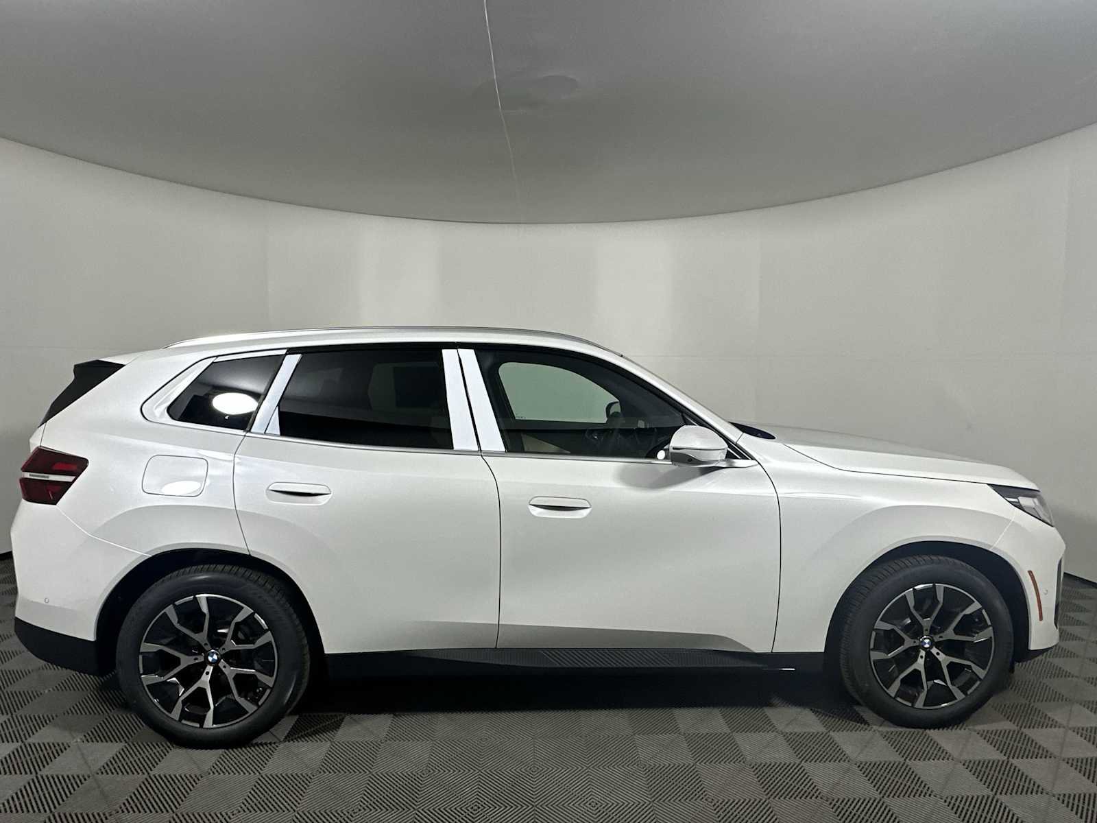 New 2026 BMW X3 xDrive30 w/ Premium Package image 8