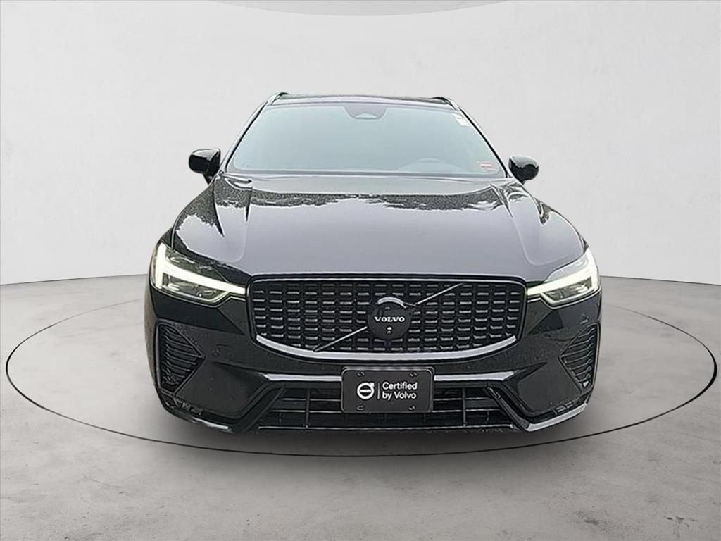 Certified 2025 Volvo XC60 B5 Ultra AWD/4WD image 8