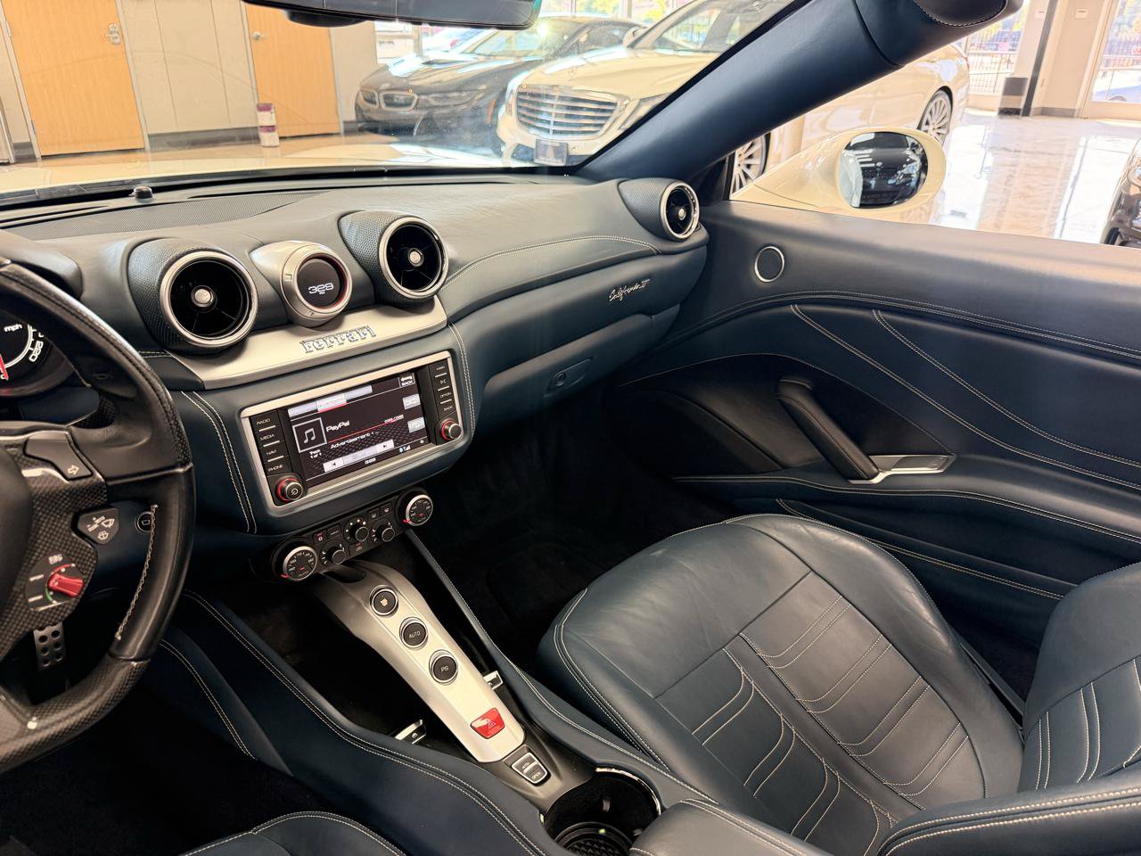 Used 2015 Ferrari California T RWD image 13